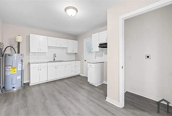 5717 Avenue O — Photo 15