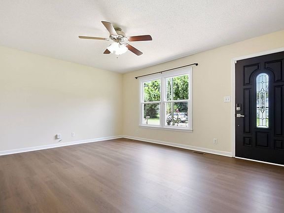 3rd image of 1500 Sunshine Dr
