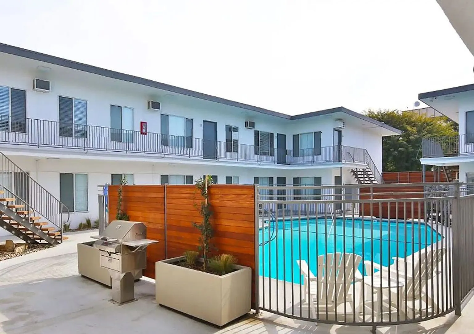 Wardlow Apartments — Photo 2