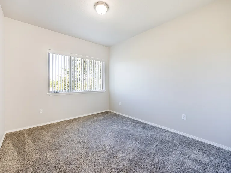 Ashlyn Place Apartments — Photo 18
