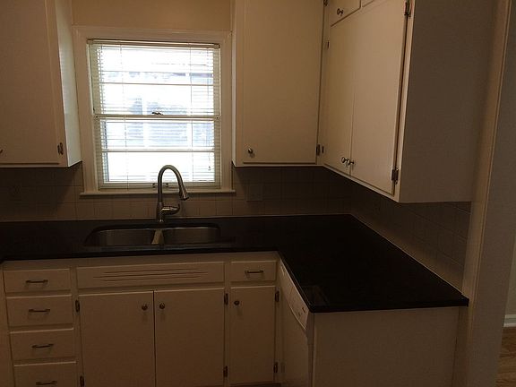 5th image of 6939 Dearborn St