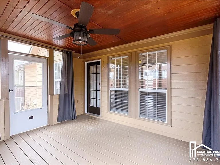 4929 Baker Plantation Way — Photo 31