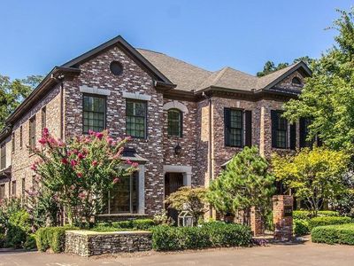 133B Woodmont Blvd, Nashville, TN, 37205
