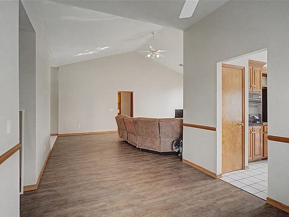 5th image of 4109 W Castlerock Rd