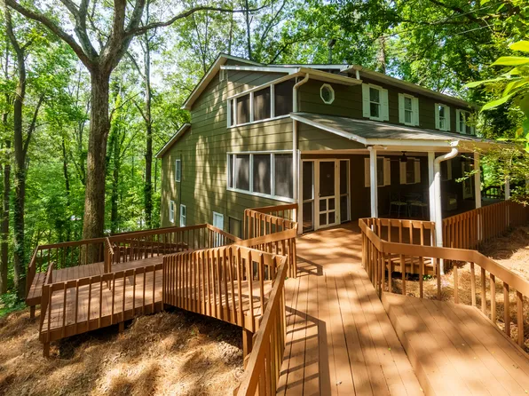 3835 Clubhouse Cir, Gainesville, GA 30501