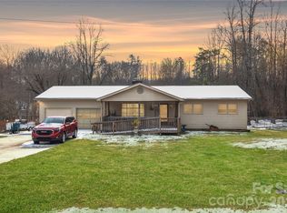 1292 Creekwood Dr, Morganton, NC 28655