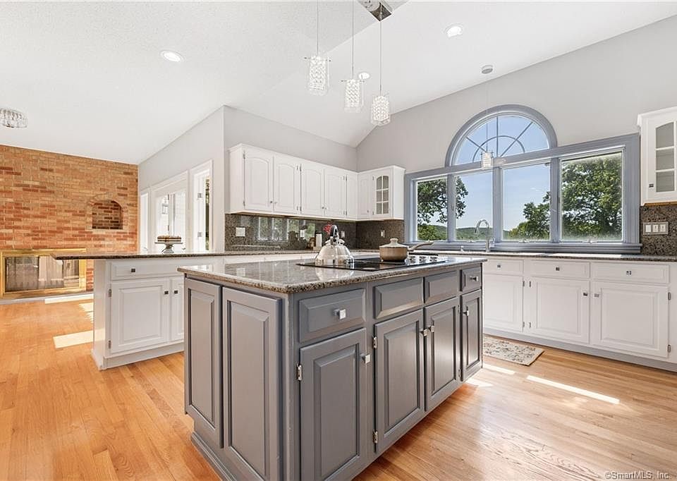 75 Daniel Trce, Burlington, CT 06013 MLS 170525445 Zillow