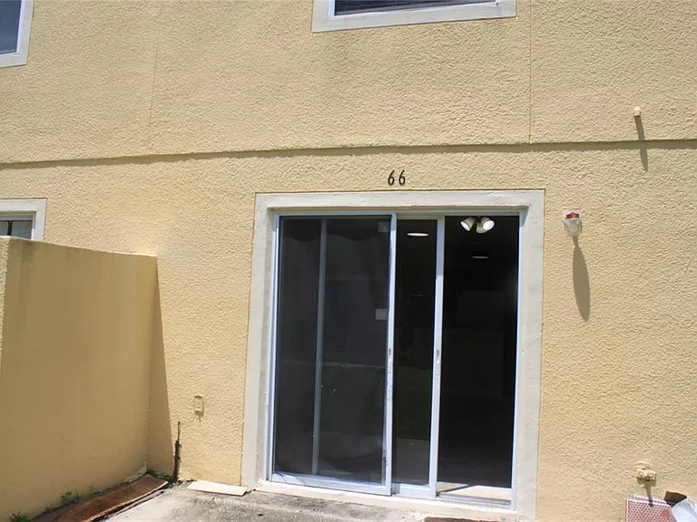 669 Cresting Oak Cir #30 — Photo 14