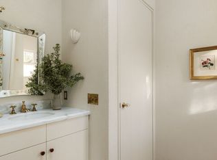 2420 Mandeville Canyon Rd, Los Angeles, CA 90049