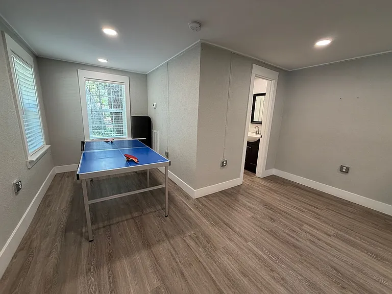 116 Burnett Rd — Photo 23