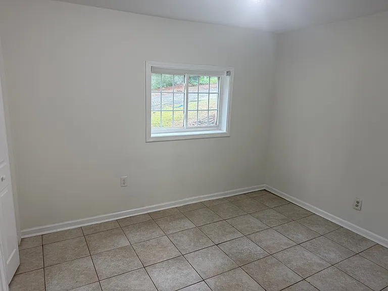 526 Gresham Park Dr #E — Photo 7