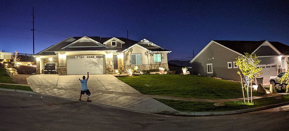 2nd image of 632 W Deer Canyon Dr