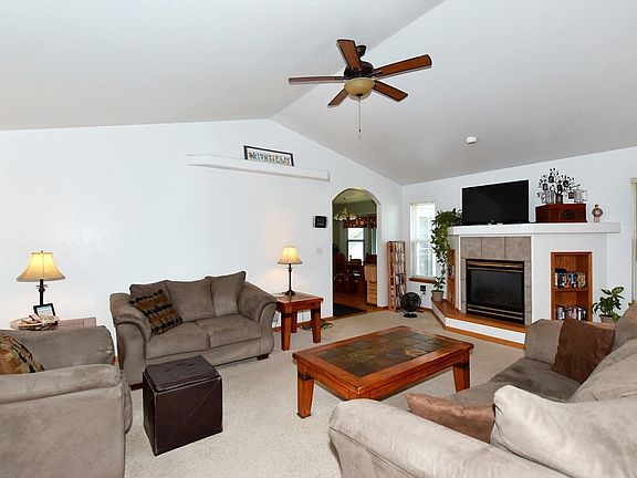 5th image of 322 53rd Avenue Ct