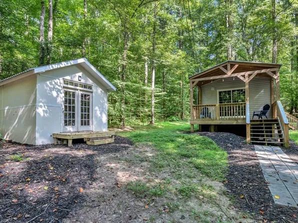 414 Twin Mountain Lake Cir, Talking Rock, GA 30175