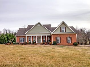 3705 Stonecreek Dr, Spring Hill, TN 37174