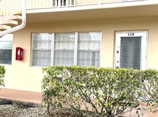 119 Berkshire E #F, West Palm Beach, FL 33417