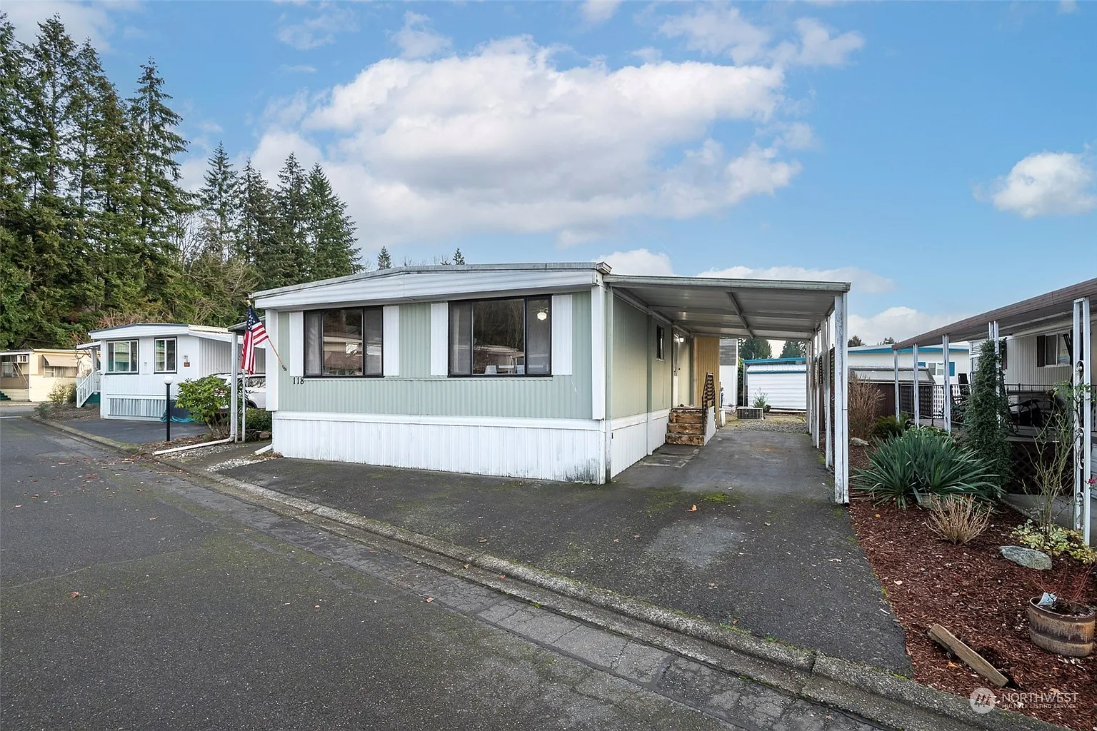 2302 R Street SE #118 photo 1