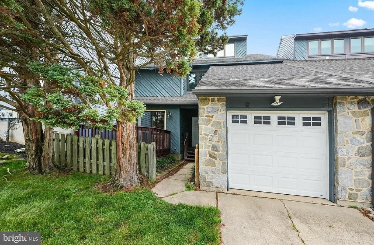 5 bed, 2050 sqft, $3,000 — Photo 2