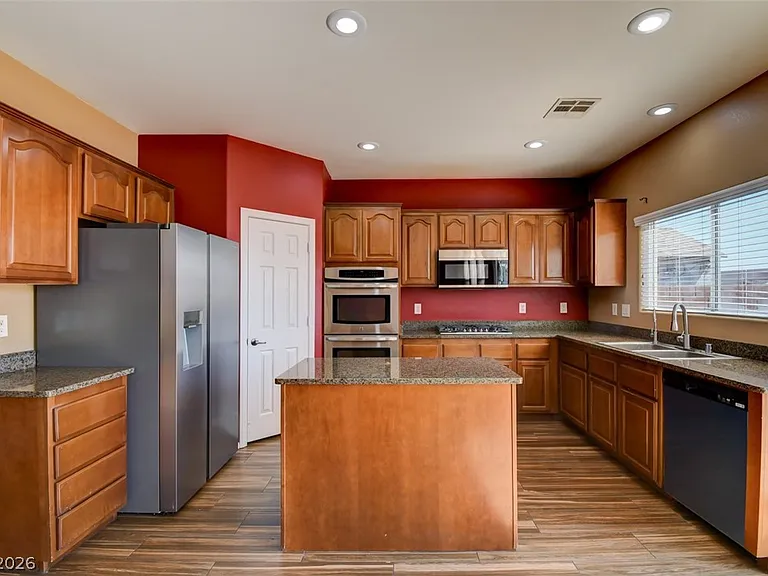 4013 Buteo Ln — Photo 6