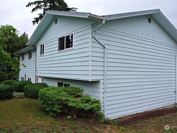 3rd image of 193 Antonie Avenue N