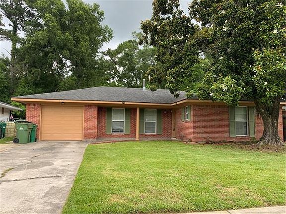 3rd image of 172 Park Dr