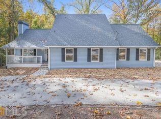 2710 Northlake Rd, Gainesville, GA 30506