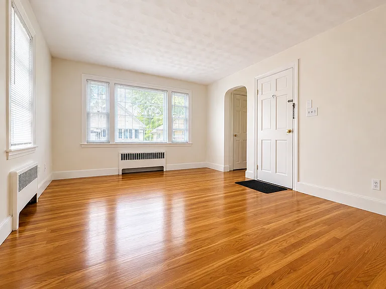 67 Waverley St #67 — Photo 6