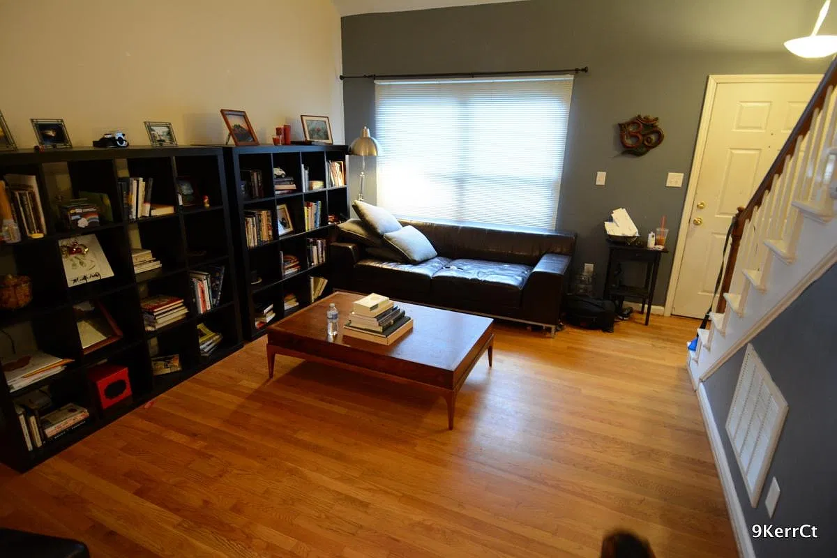 3 bed, 2.5 bath, 1634 sqft, $2,200 — Photo 4