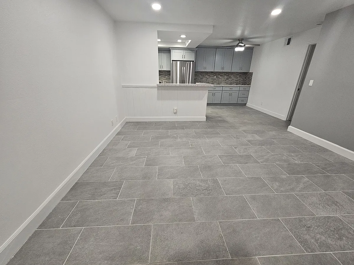 Building Photo - 24489 Mozer Dr