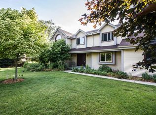 1306 Trailway Ct, Grafton, WI 53024