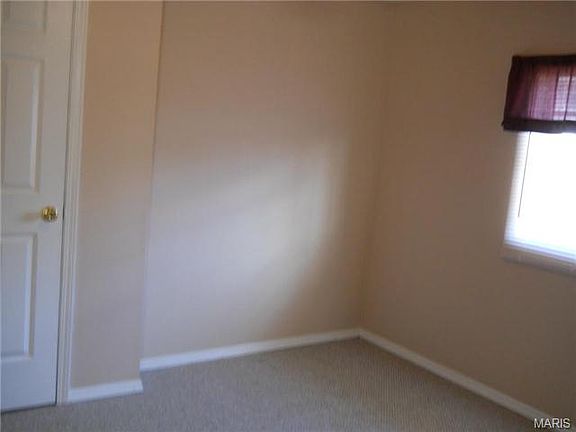 5th image of 4067 Concordia Ave