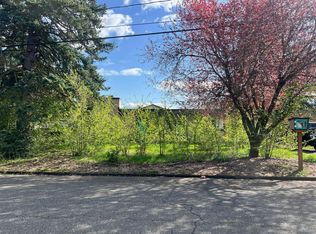 12530 SE Sherman St, Portland, OR 97233