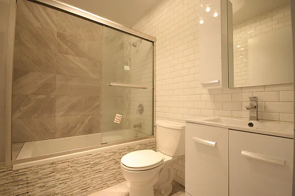 Rented by Makover Group Inc | media 34