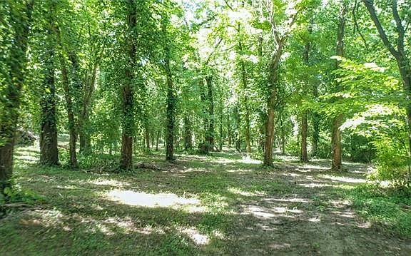 4th image of 26203 E Blue Mills Rd