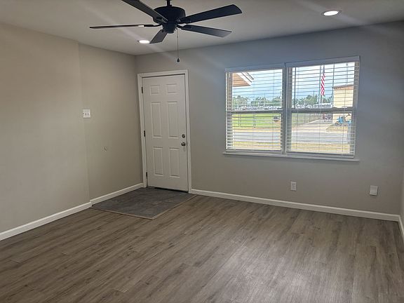 4th image of 4105 & 4107 W 22nd St #4105