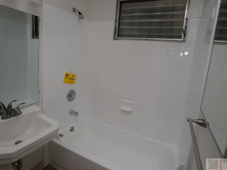 1351 Pacific Beach Dr — Photo 4