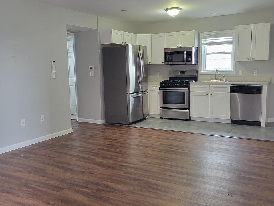 1st image of 158-46 95th St