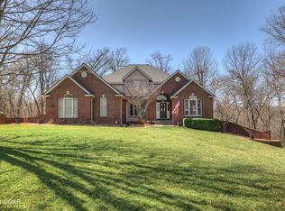 1102 Oakmont Dr, Joplin, MO 64804