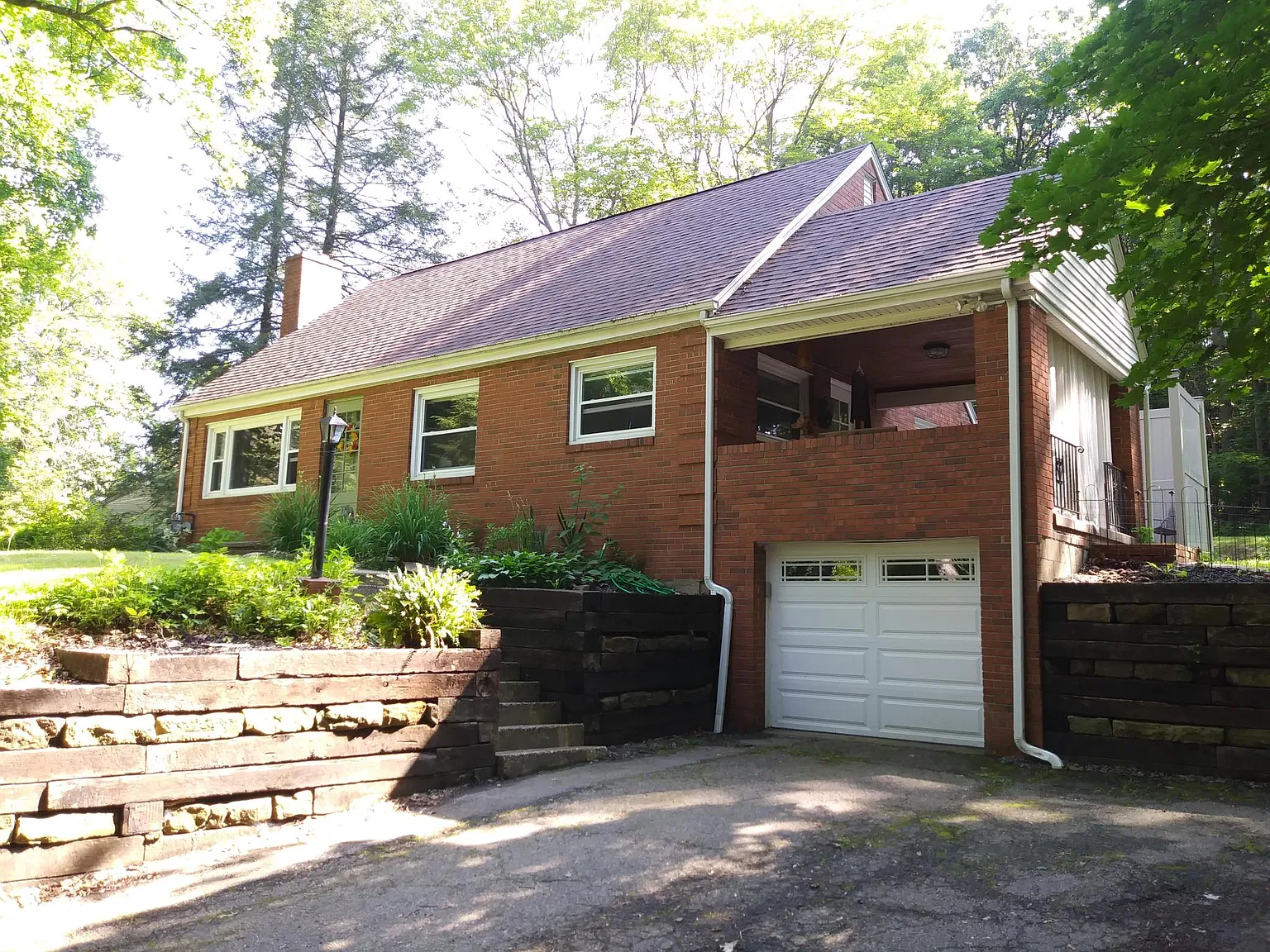 117 Fern Hollow Rd — Photo 3
