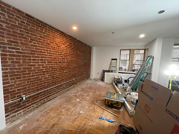 2nd image of 4115 45th St APT 1A
