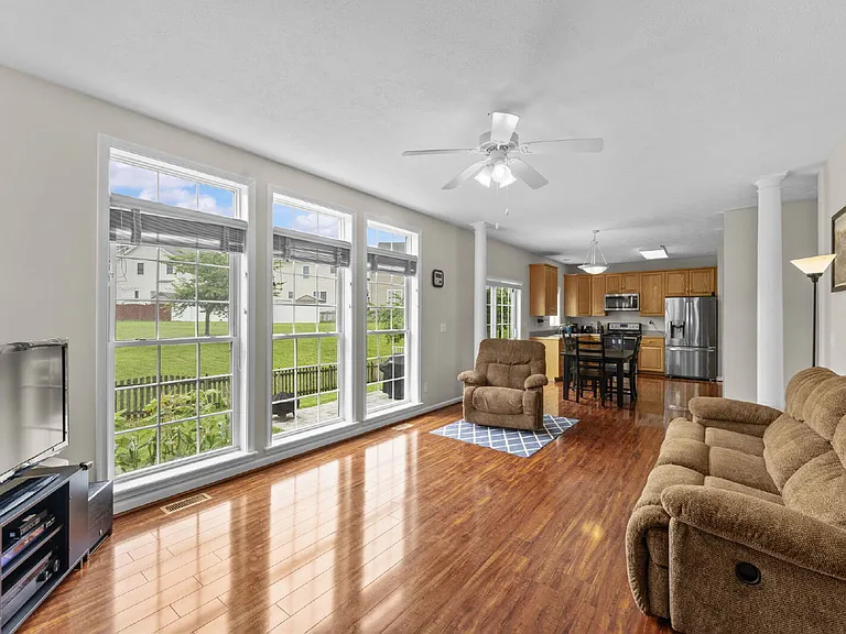 10 Everglades Ln — Photo 24