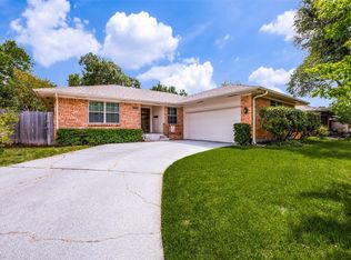 8042 Hunnicut Rd, Dallas, TX 75228