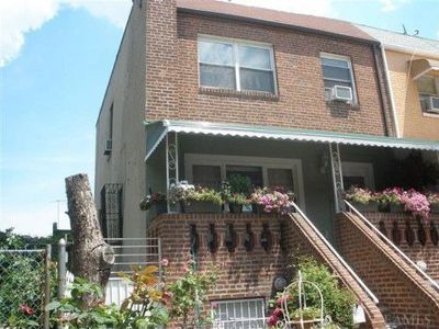 1072 Colgate Ave, Bronx, NY, 10472