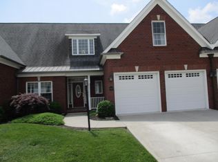 8546 Whistling Straits Dr, Radford, VA 24141
