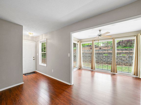 5th image of 1101 Countryside Pl SE