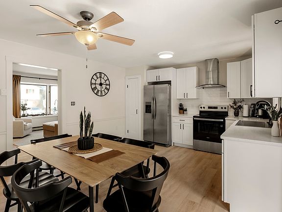 3rd image of 133 Heritage Rd #133