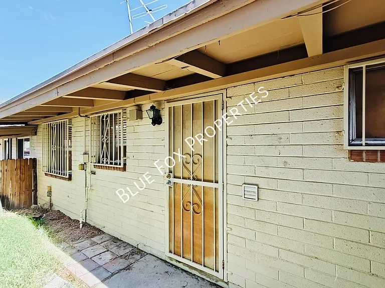 5901 N Oracle Rd #18 — Photo 17