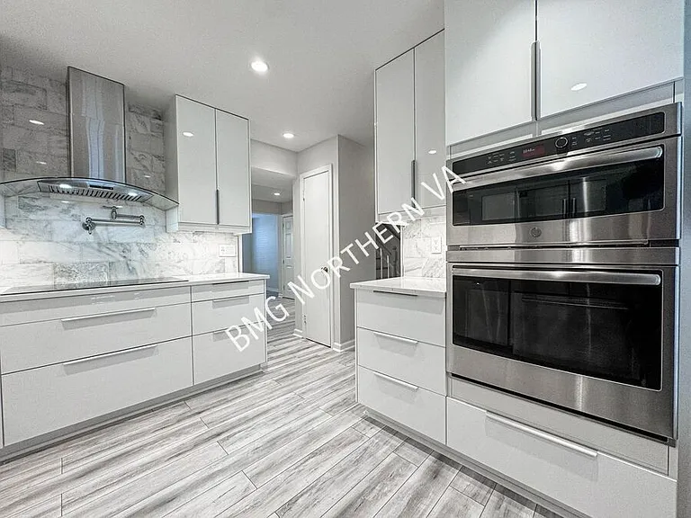 7450 Adams Park Ct — Photo 11