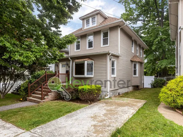 22 Preston St, Ridgefield Park, NJ 07660