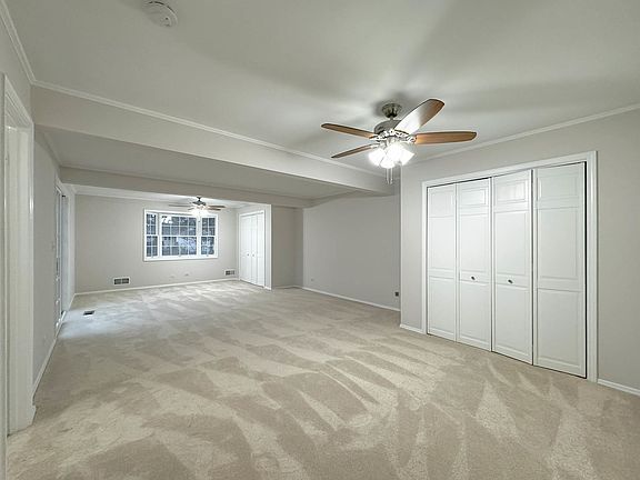 3rd image of 218 W Kennedy Dr